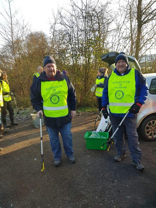 Litter Picking Aylsham and District Rotary Club